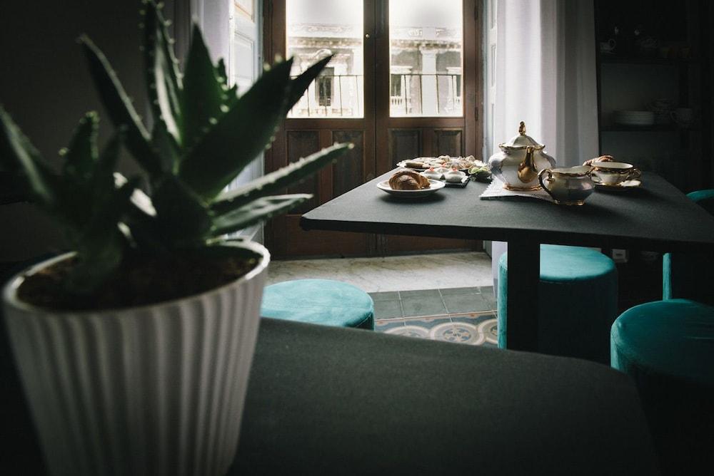 Agatha Cosy Hotel Catania-Fontanarossai nemzetközi repülőtér Kültér fotó
